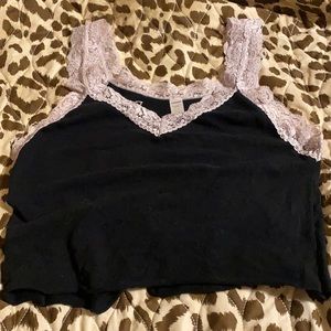 Lace trim Crop top